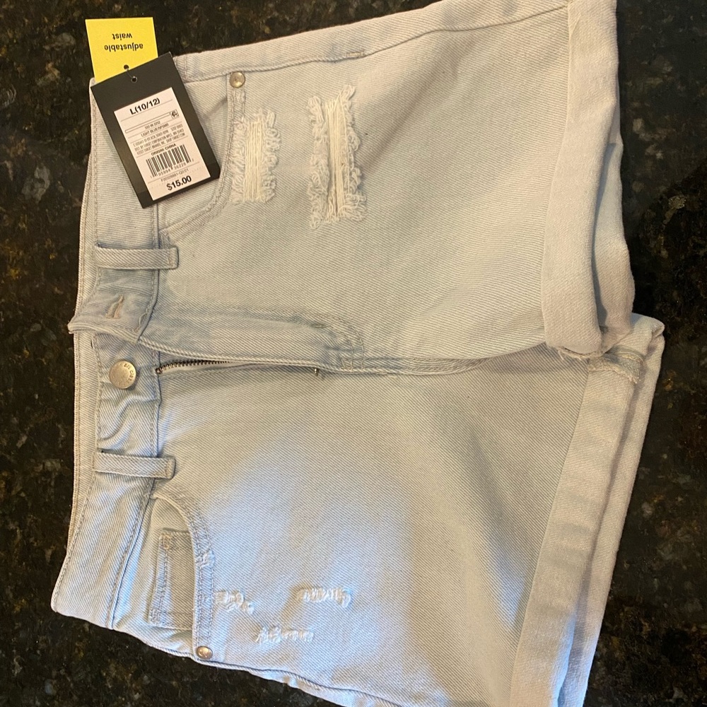 Brand NWT Target art class girls jean shorts light wash